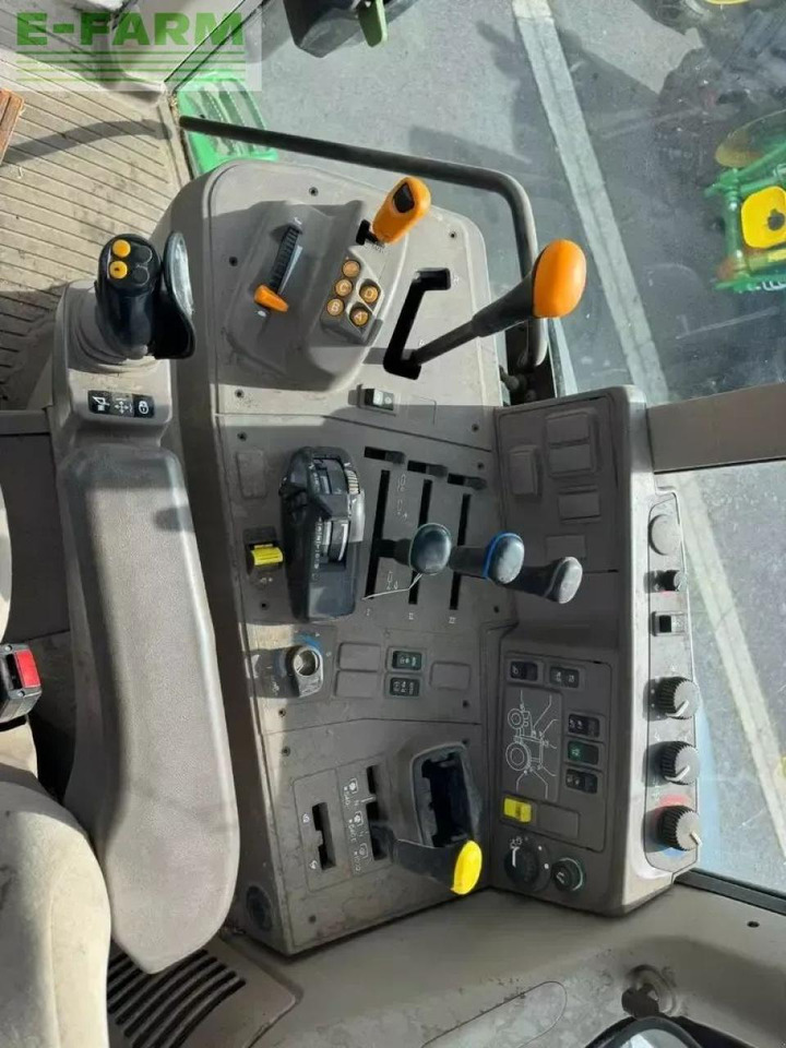 Traktor John Deere 6110 m command quad: das Bild 9