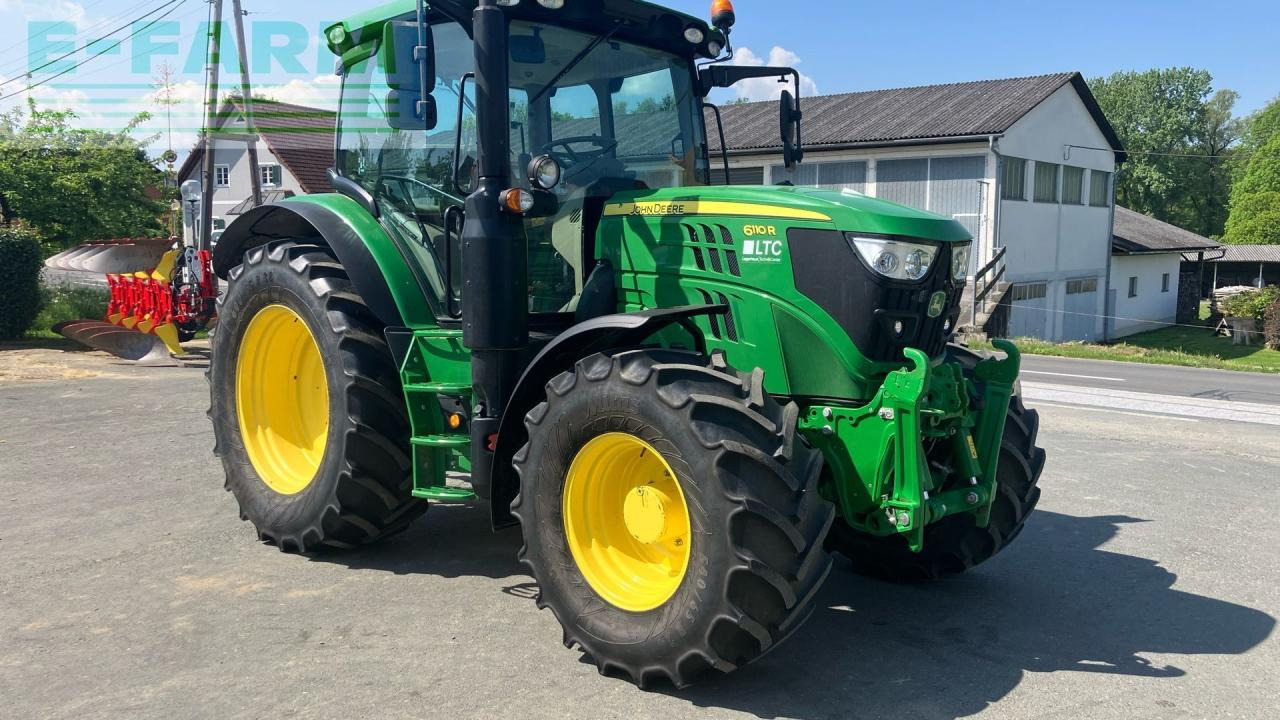 John Deere 6110R - Traktor: das Bild 4 John Deere 6110R - Traktor: das Bild 4