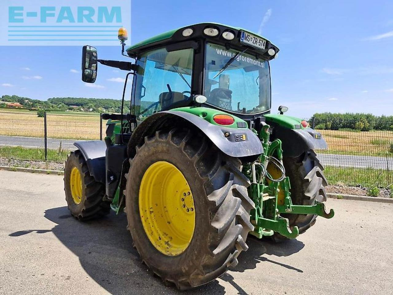 John Deere 6110r - Traktor: das Bild 4 John Deere 6110r - Traktor: das Bild 4