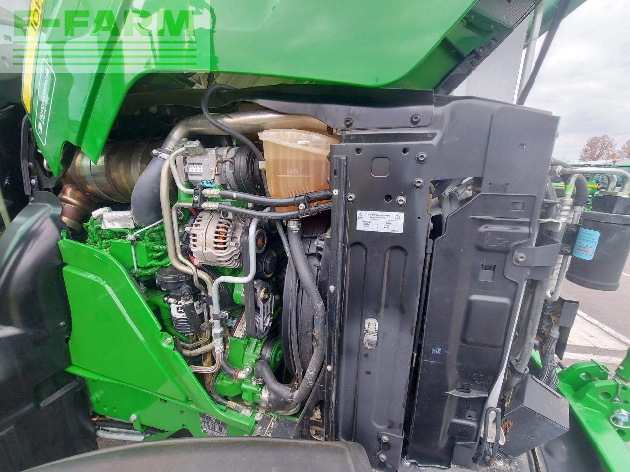 Traktor John Deere 6130R: das Bild 9