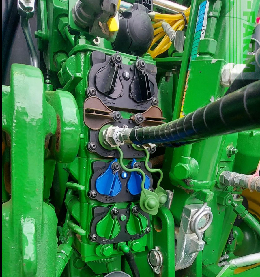Traktor John Deere 6130R: das Bild 8