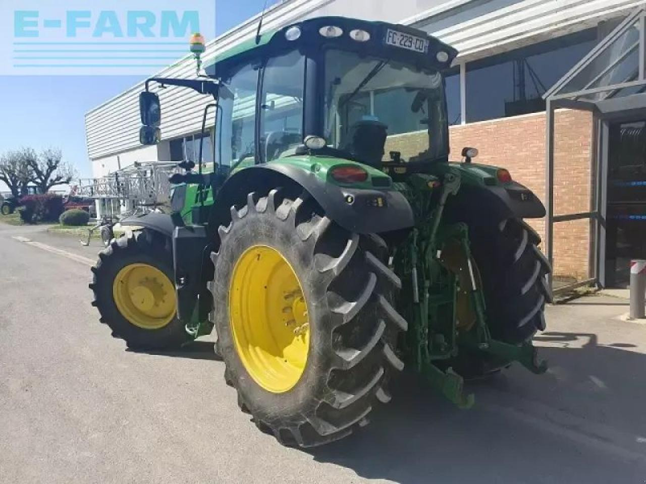 John Deere 6135r - Traktor: das Bild 4 John Deere 6135r - Traktor: das Bild 4