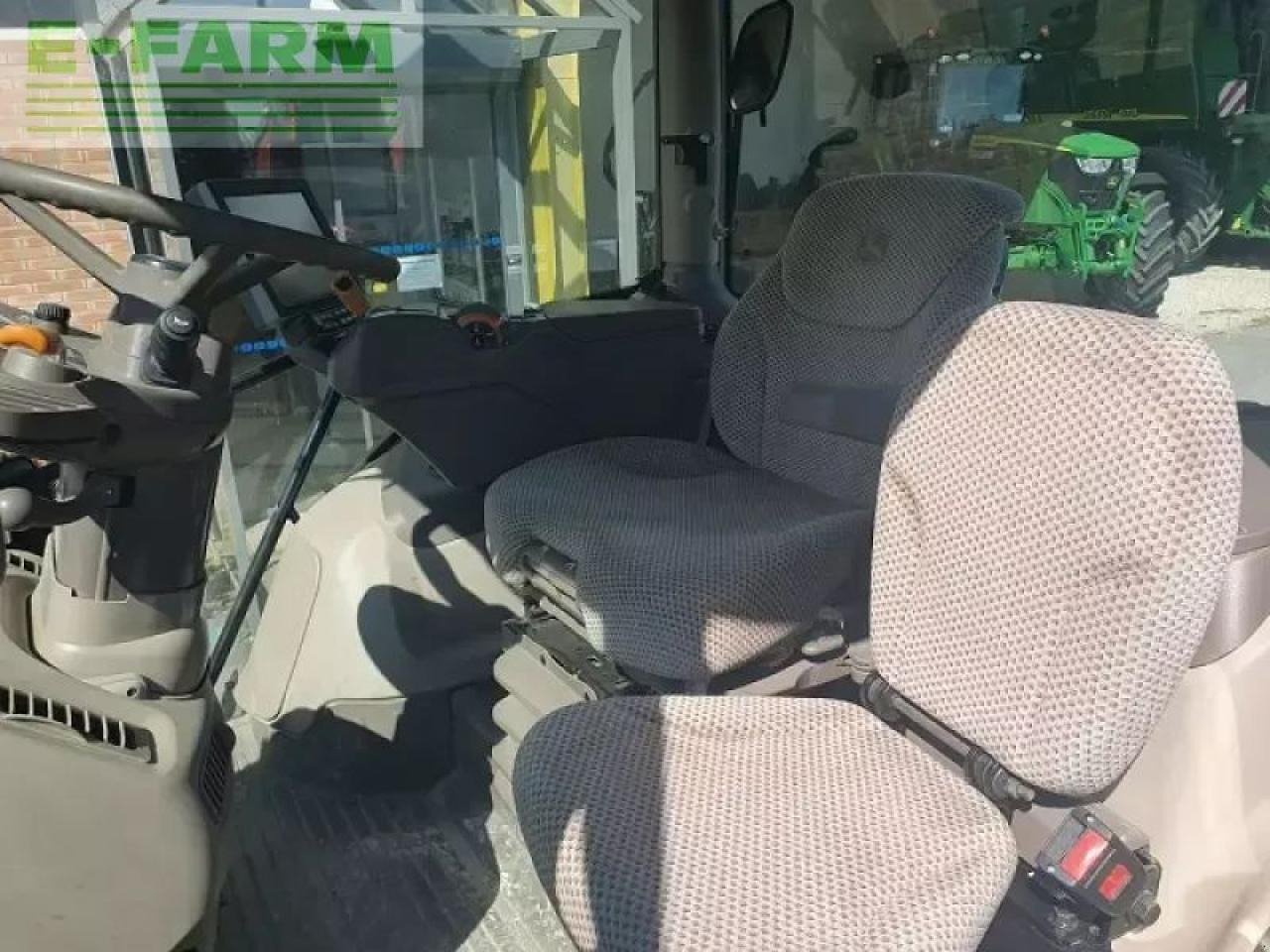 John Deere 6135r - Traktor: das Bild 5 John Deere 6135r - Traktor: das Bild 5