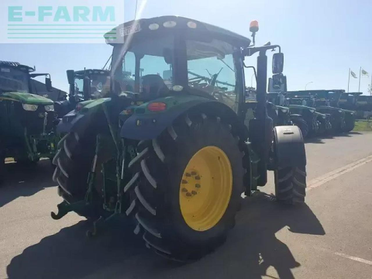 John Deere 6135r - Traktor: das Bild 3 John Deere 6135r - Traktor: das Bild 3