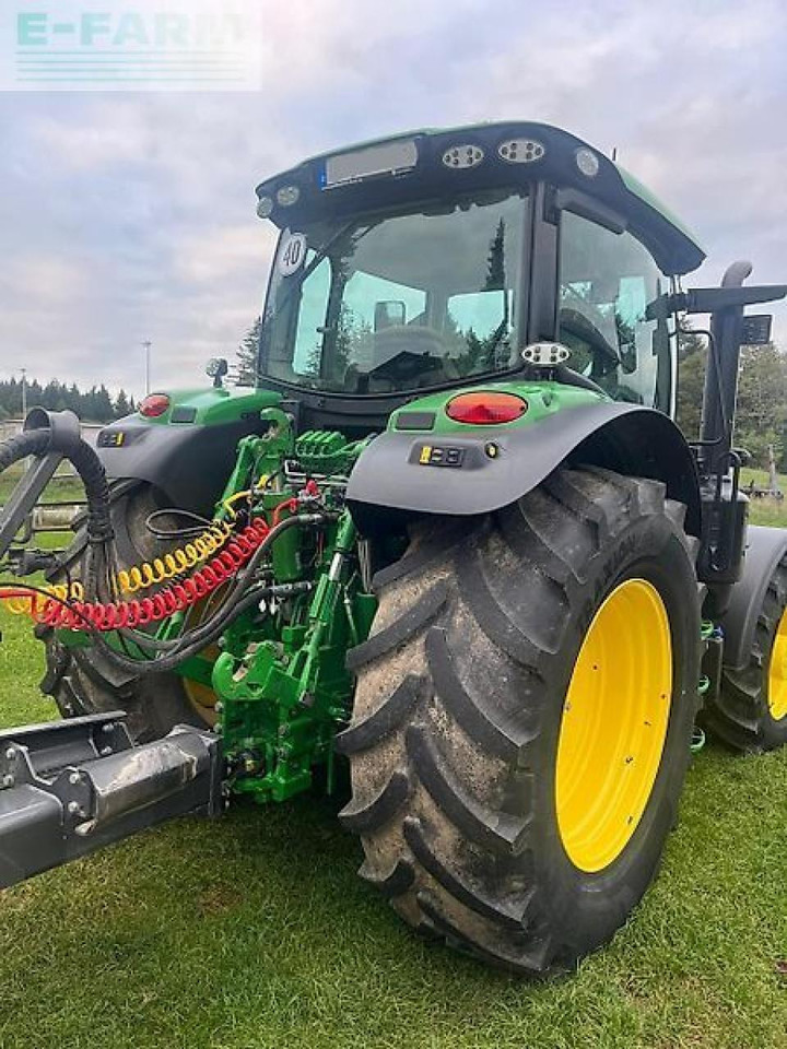 John Deere 6145r - Traktor: das Bild 3 John Deere 6145r - Traktor: das Bild 3