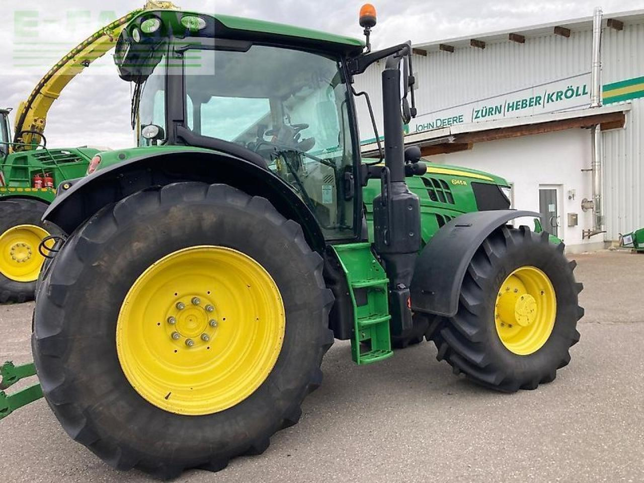 John Deere 6145r - Traktor: das Bild 4 John Deere 6145r - Traktor: das Bild 4