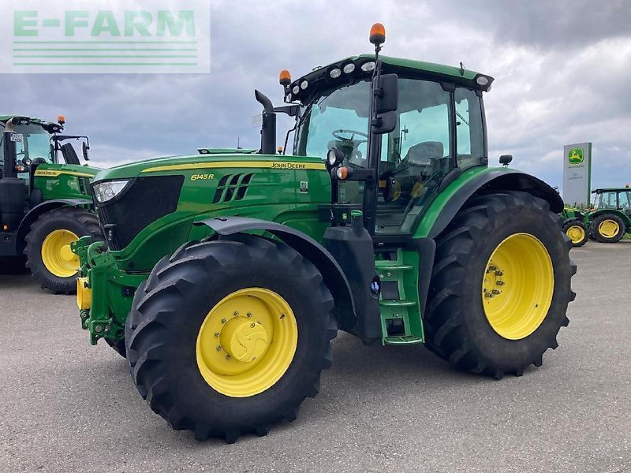 John Deere 6145r - Traktor: das Bild 1 John Deere 6145r - Traktor: das Bild 1