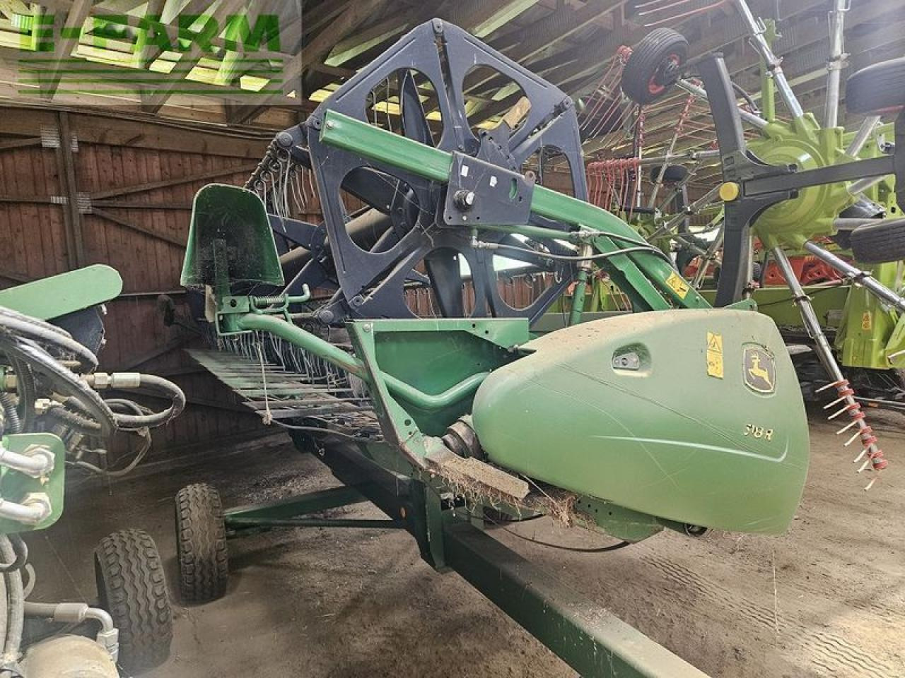 John Deere 618r + transportwagen - Schneidwerk: das Bild 2 John Deere 618r + transportwagen - Schneidwerk: das Bild 2