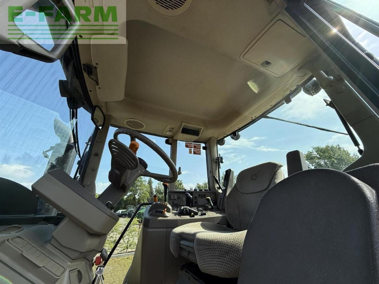Traktor John Deere 6195m black: das Bild 14