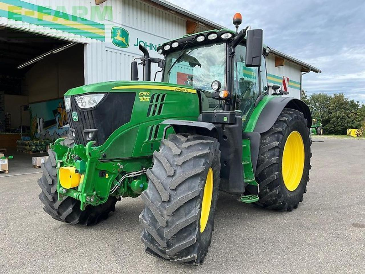 John Deere 6215r - Traktor: das Bild 2 John Deere 6215r - Traktor: das Bild 2