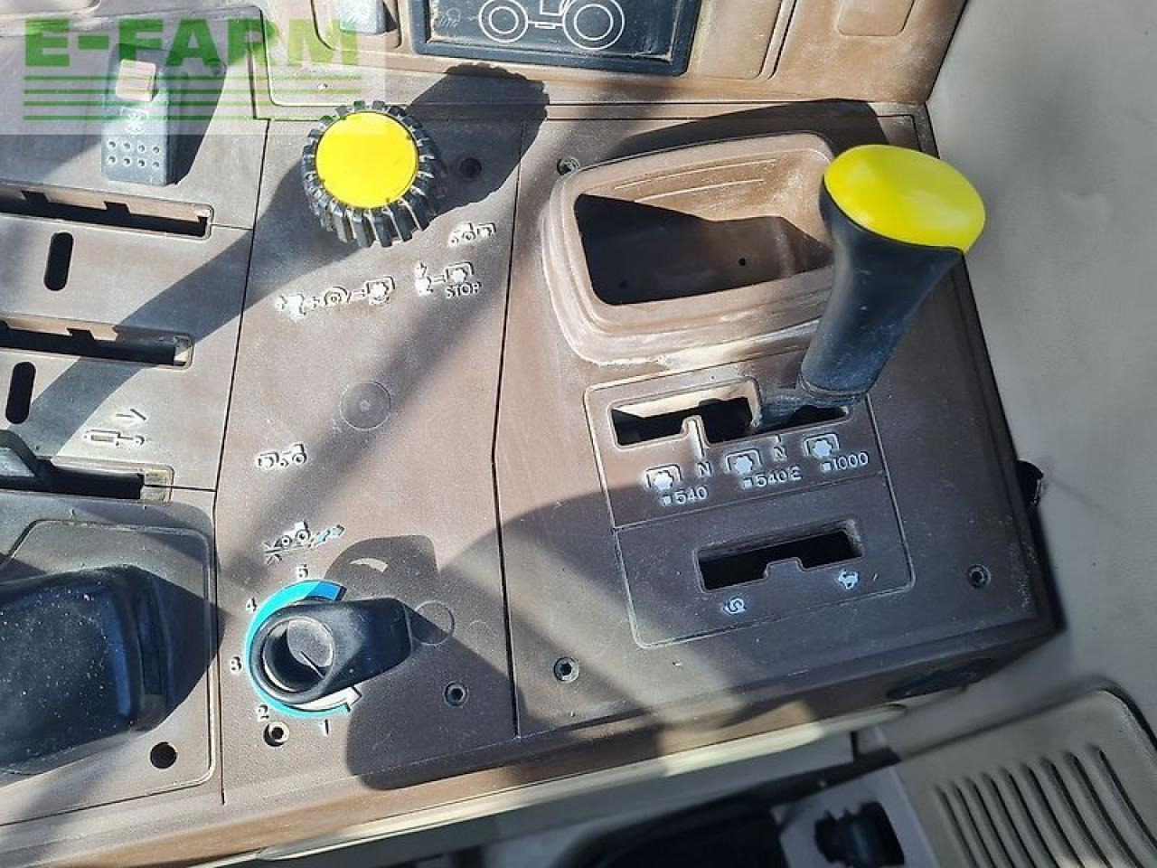 Traktor John Deere 6220 premium: das Bild 14 Traktor John Deere 6220 premium: das Bild 14