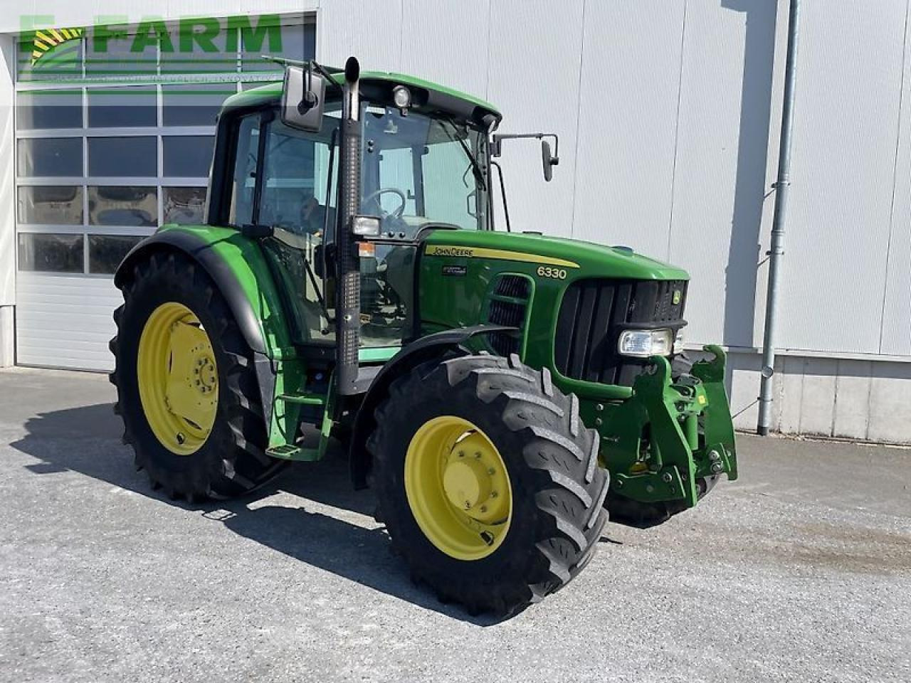 John Deere 6330 standard - Traktor: das Bild 4 John Deere 6330 standard - Traktor: das Bild 4