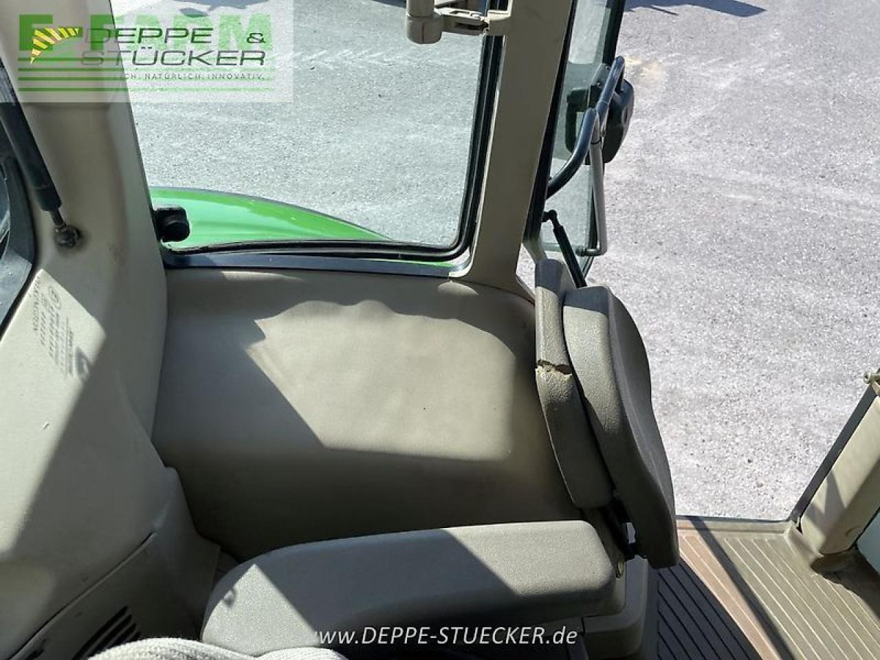 John Deere 6330 standard - Traktor: das Bild 5 John Deere 6330 standard - Traktor: das Bild 5