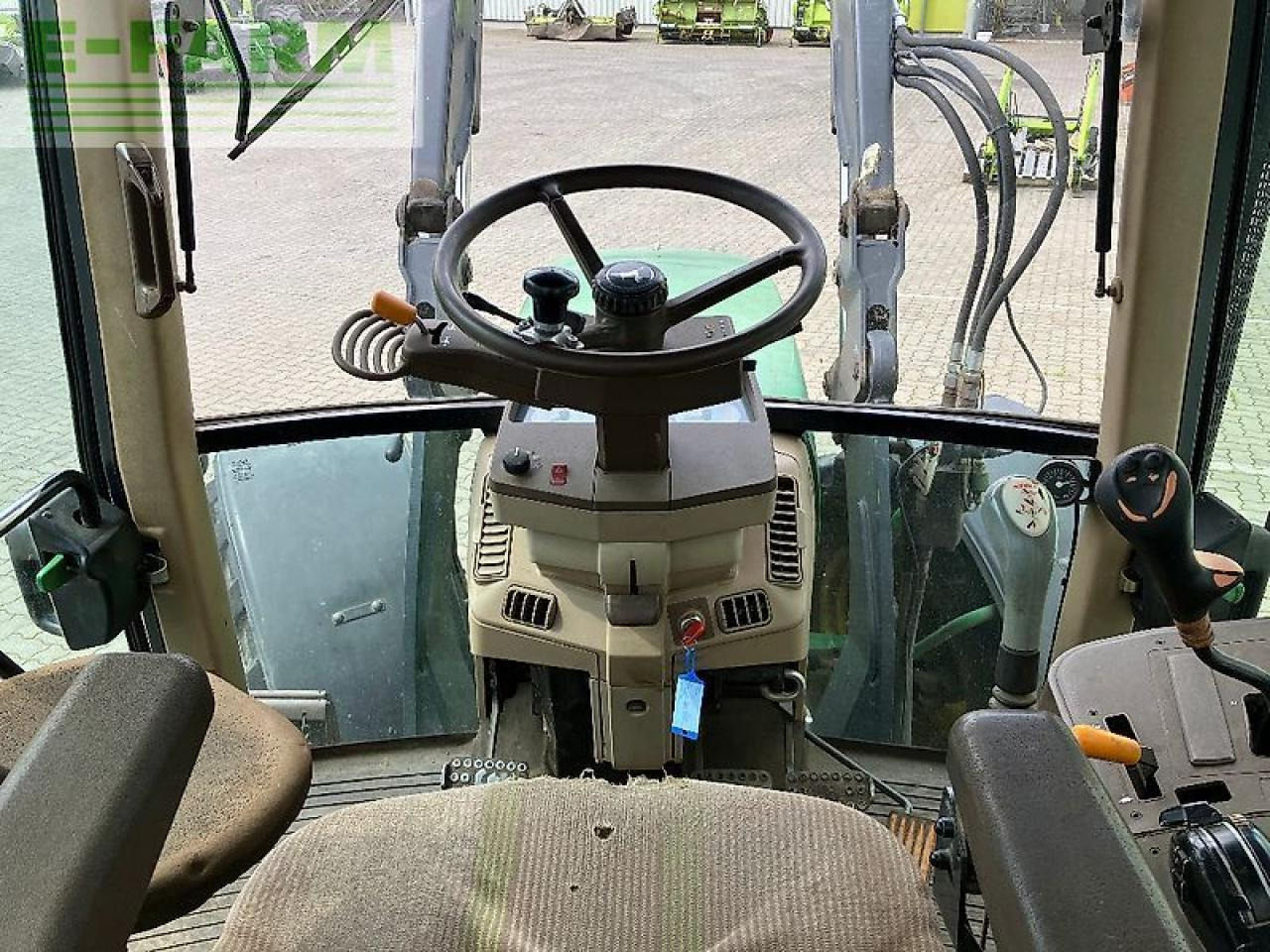 John Deere 6810 - Traktor: das Bild 4 John Deere 6810 - Traktor: das Bild 4