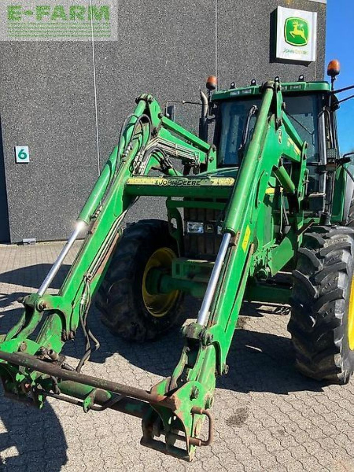 John Deere 6810 - Traktor: das Bild 4 John Deere 6810 - Traktor: das Bild 4