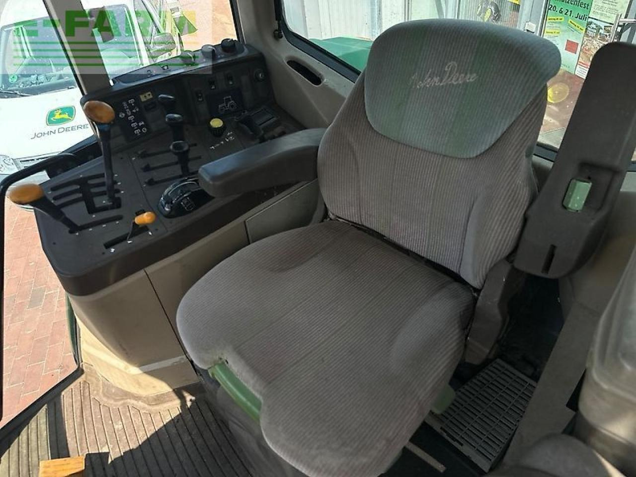 John Deere 6810 premium - Traktor: das Bild 5 John Deere 6810 premium - Traktor: das Bild 5