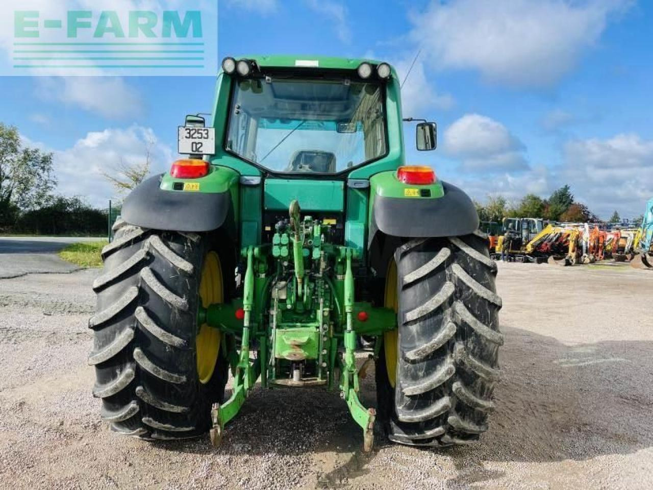 John Deere 6820 - Traktor: das Bild 3 John Deere 6820 - Traktor: das Bild 3