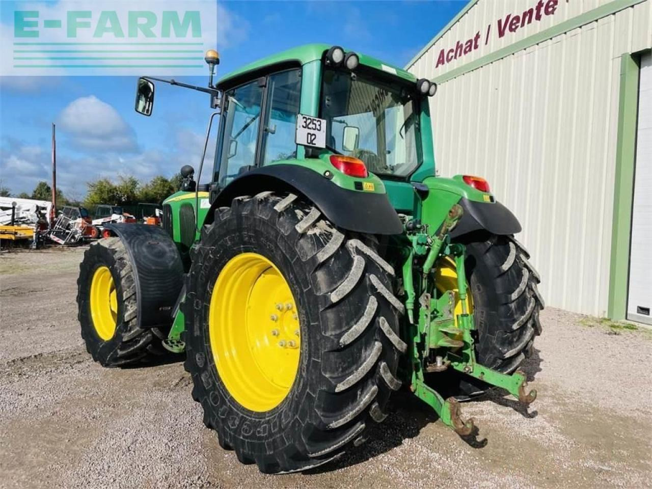 John Deere 6820 - Traktor: das Bild 2 John Deere 6820 - Traktor: das Bild 2