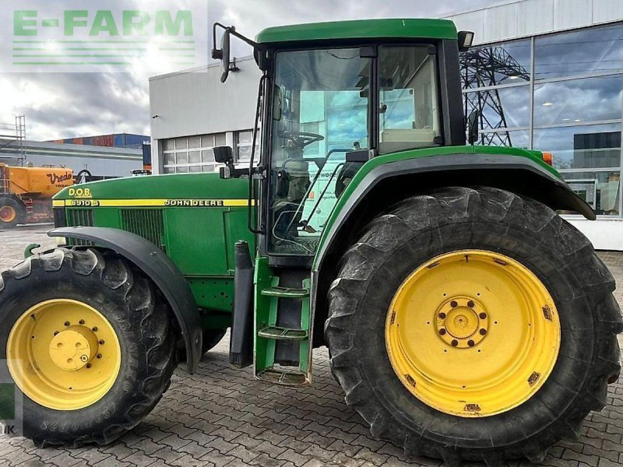 John Deere 6910s - Traktor: das Bild 4 John Deere 6910s - Traktor: das Bild 4