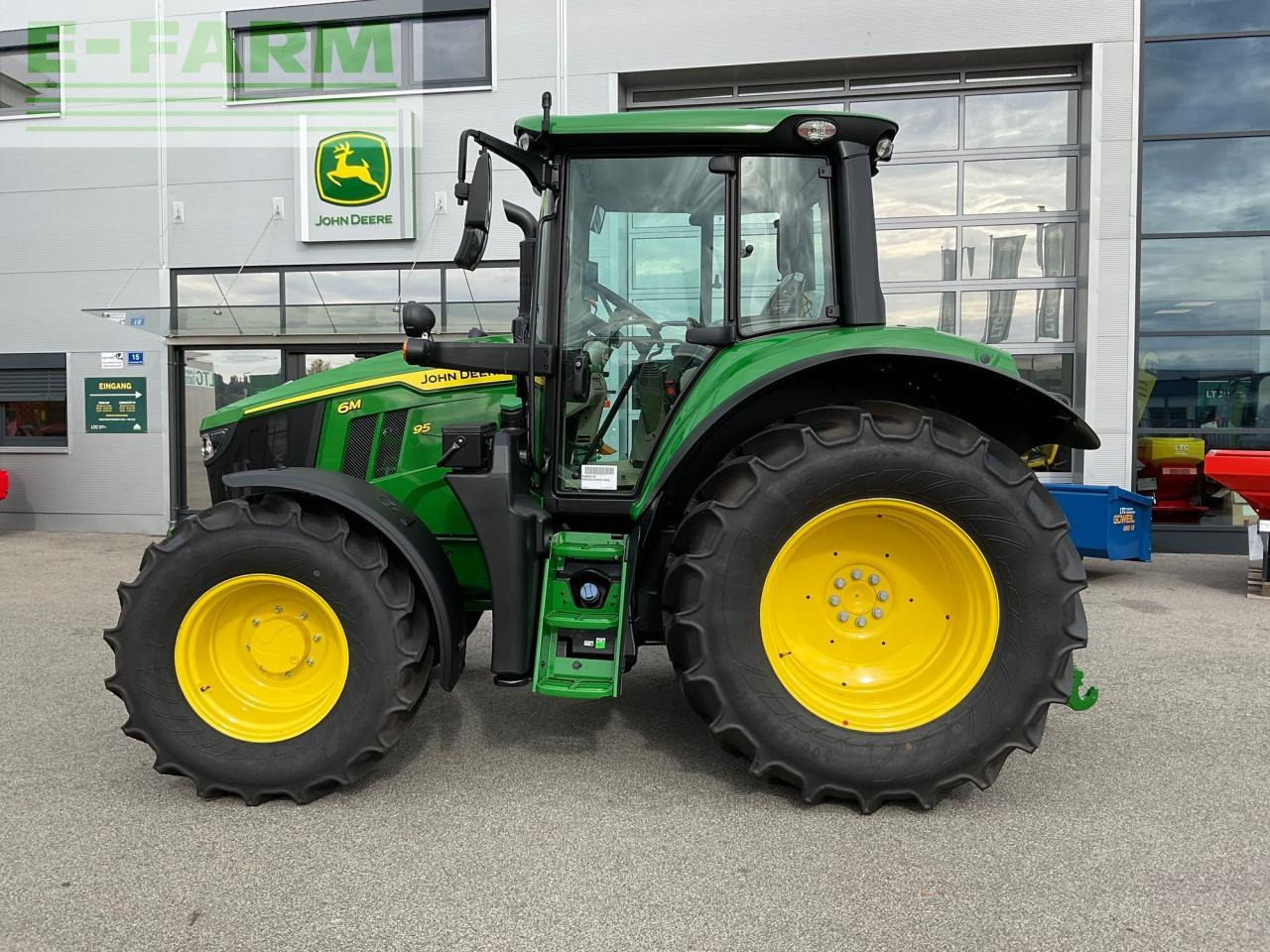 John Deere 6M 95 - Traktor: das Bild 2 John Deere 6M 95 - Traktor: das Bild 2