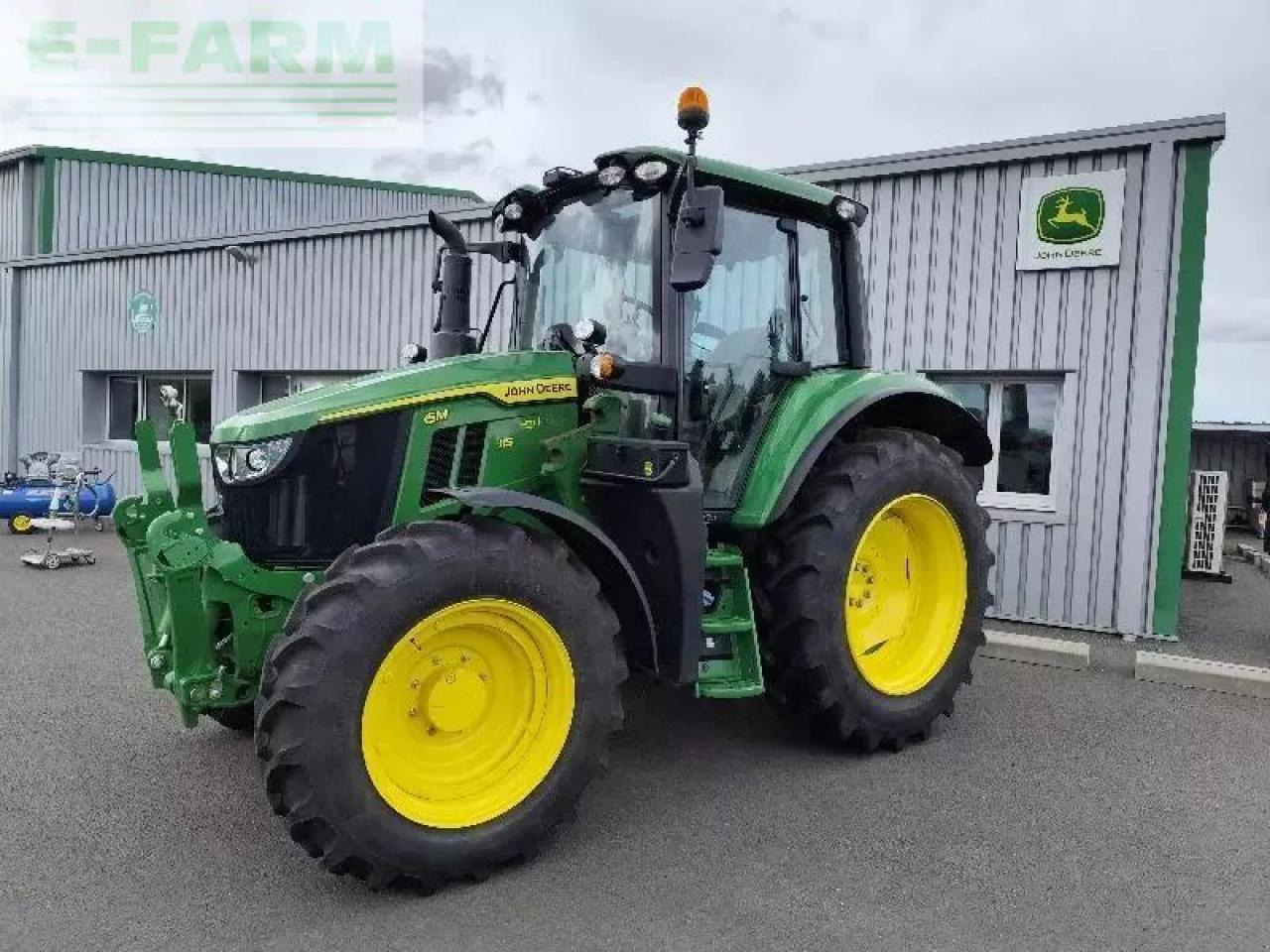 John Deere 6m 115 - Traktor: das Bild 2 John Deere 6m 115 - Traktor: das Bild 2