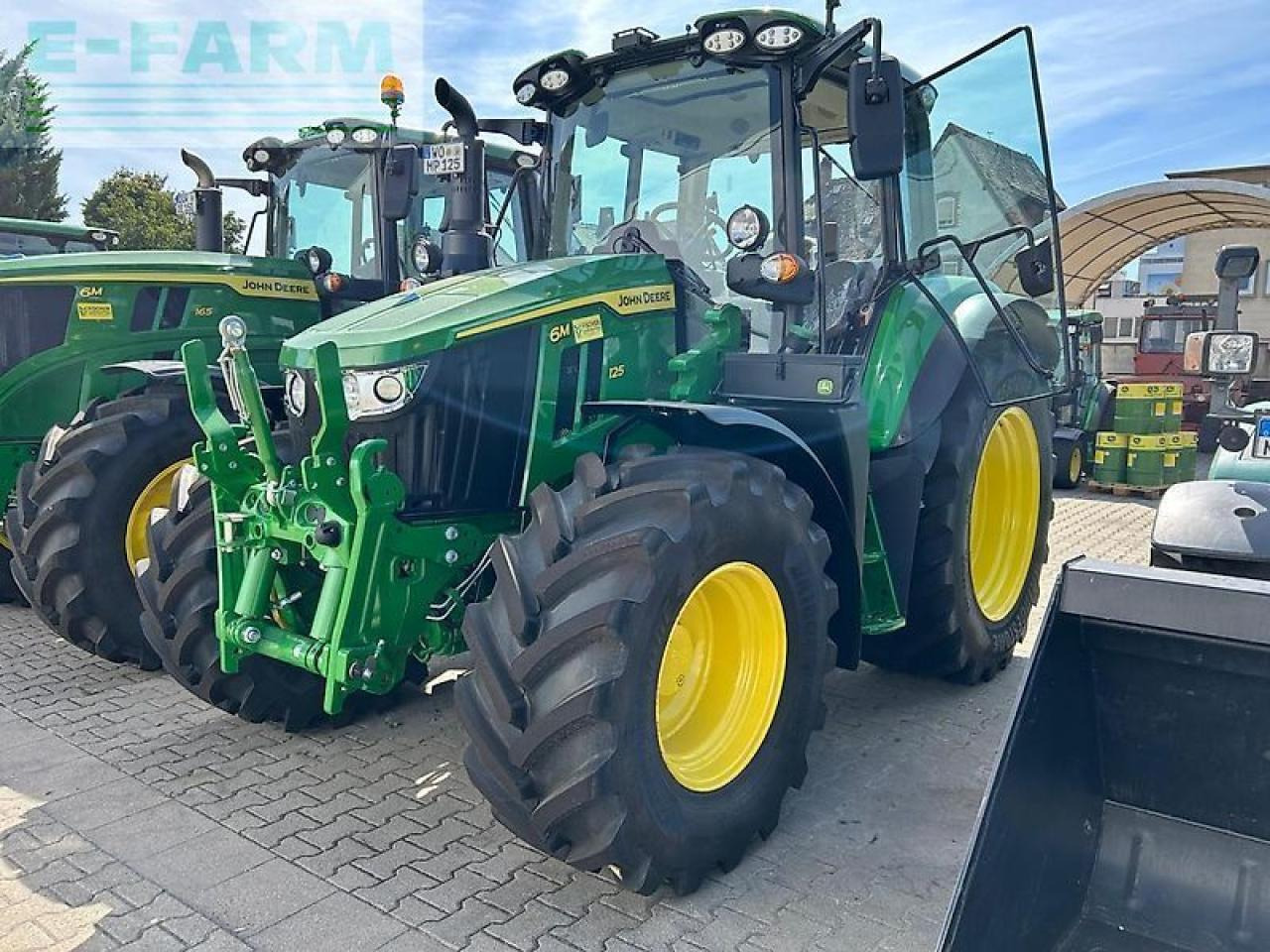 John Deere 6m 125 - Traktor: das Bild 2 John Deere 6m 125 - Traktor: das Bild 2