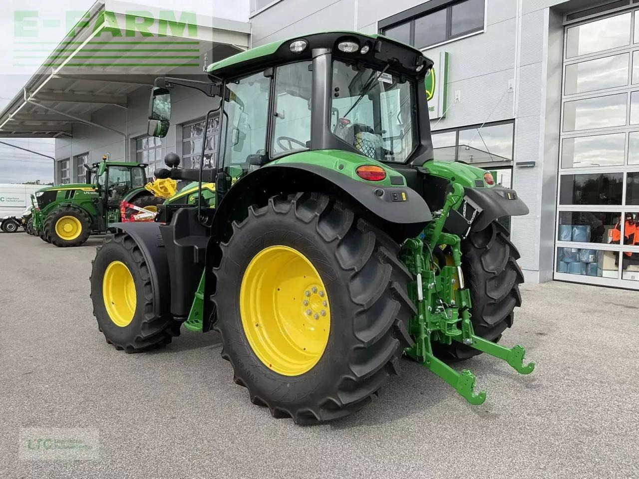 John Deere 6m 95 - Traktor: das Bild 4 John Deere 6m 95 - Traktor: das Bild 4
