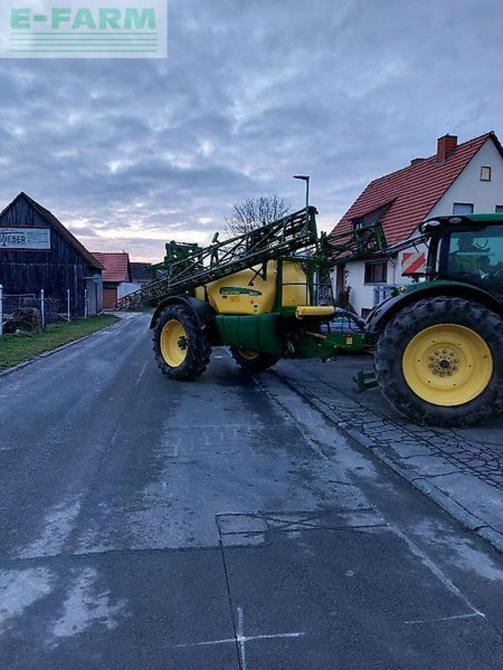 John Deere 740i - Anhängespritze: das Bild 5 John Deere 740i - Anhängespritze: das Bild 5