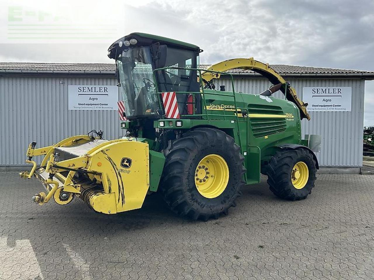 John Deere 7500 - Feldhäcksler: das Bild 1 John Deere 7500 - Feldhäcksler: das Bild 1