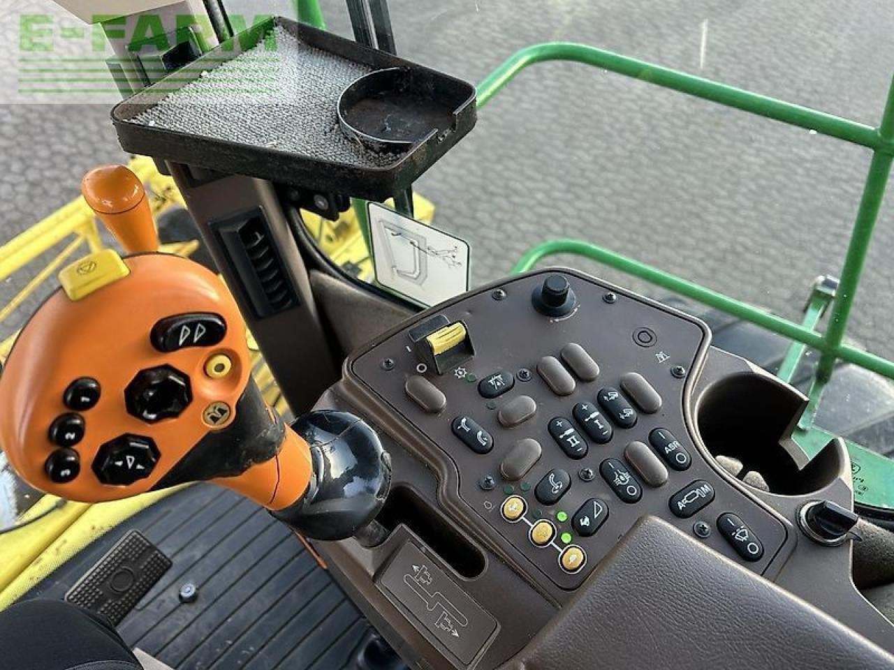 John Deere 7700 - Traktor: das Bild 3 John Deere 7700 - Traktor: das Bild 3