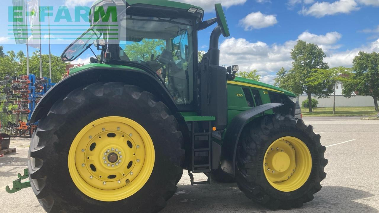 John Deere 7R 330 - Traktor: das Bild 5 John Deere 7R 330 - Traktor: das Bild 5