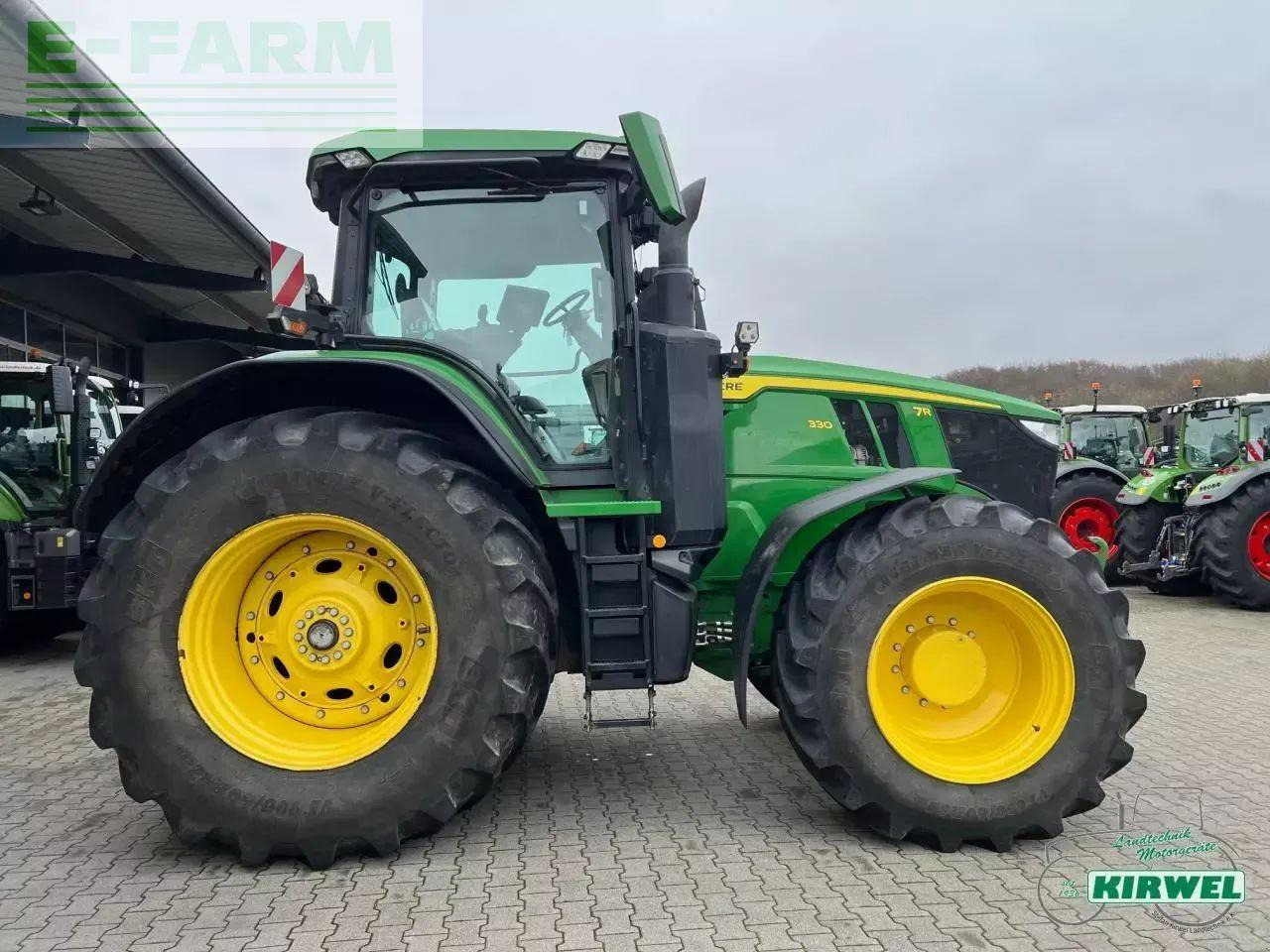 John Deere 7r 330 - Traktor: das Bild 4 John Deere 7r 330 - Traktor: das Bild 4