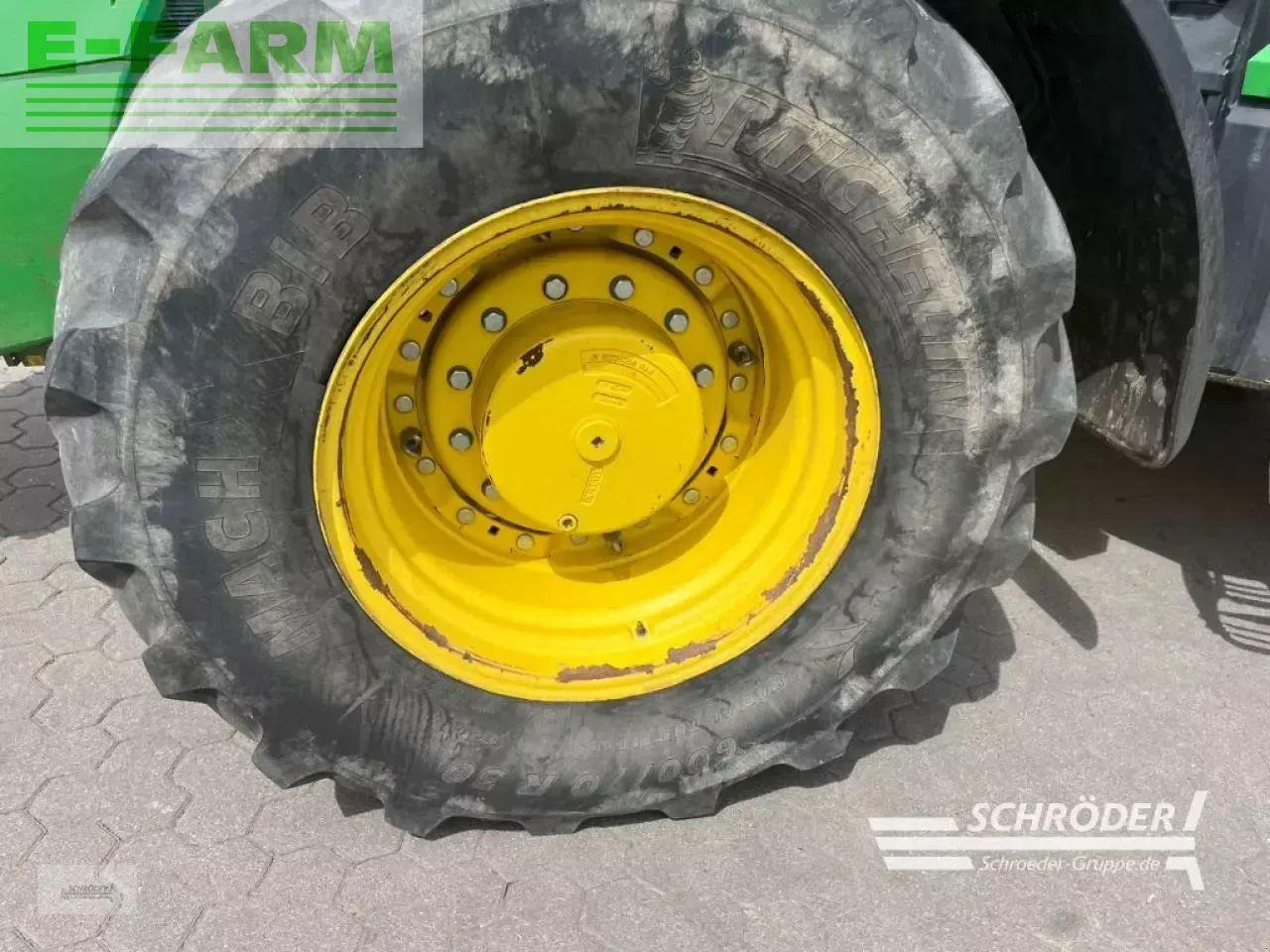 John Deere 8335 r autopower + zwillingsbereifung - Traktor: das Bild 3 John Deere 8335 r autopower + zwillingsbereifung - Traktor: das Bild 3