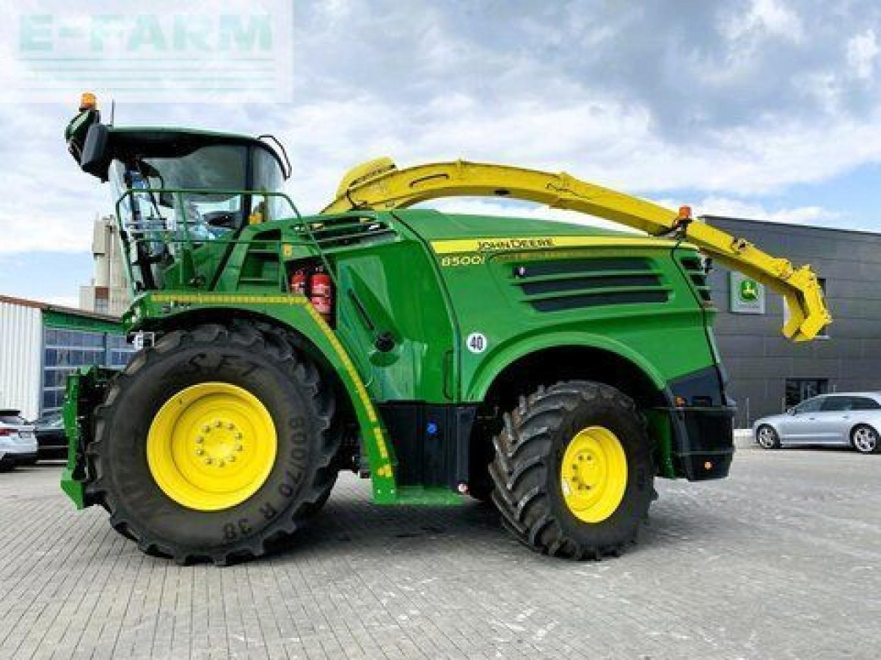 John Deere 8500 - Feldhäcksler: das Bild 1 John Deere 8500 - Feldhäcksler: das Bild 1