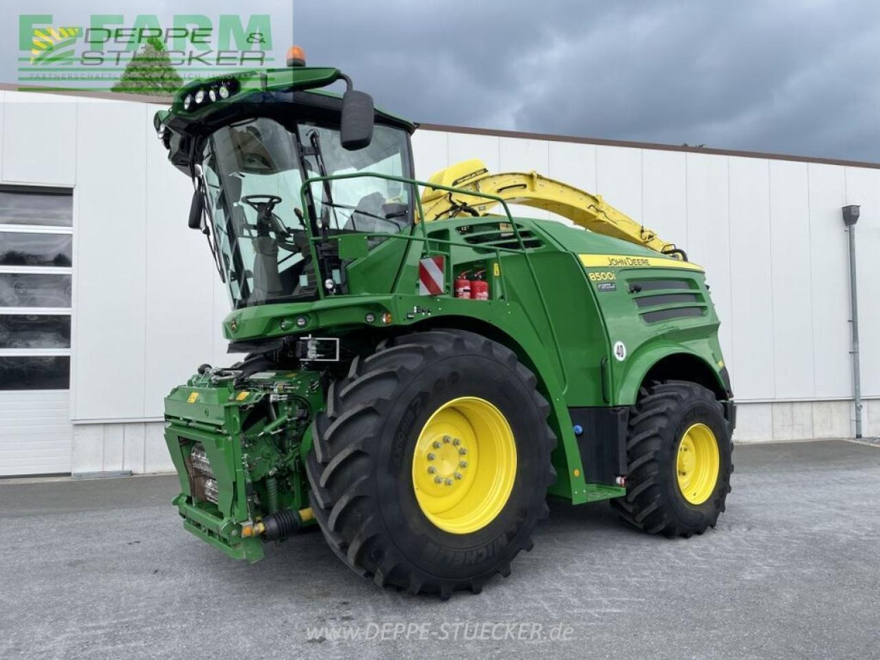 John Deere 8500i - Feldhäcksler: das Bild 1 John Deere 8500i - Feldhäcksler: das Bild 1