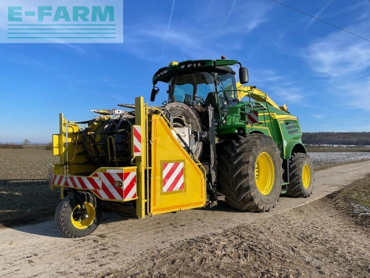 John Deere 8700i - Feldhäcksler: das Bild 1 John Deere 8700i - Feldhäcksler: das Bild 1