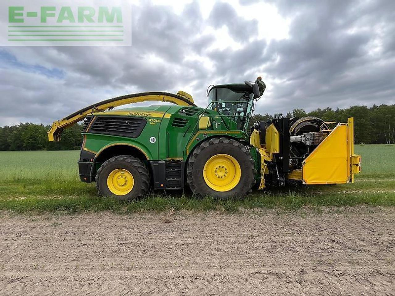 John Deere 9700 mit 6 zylinder dps 18 l h - Feldhäcksler: das Bild 2 John Deere 9700 mit 6 zylinder dps 18 l h - Feldhäcksler: das Bild 2