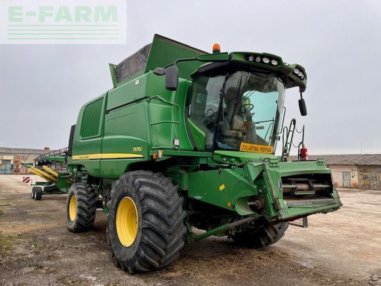 John Deere T670 - Mähdrescher: das Bild 1 John Deere T670 - Mähdrescher: das Bild 1