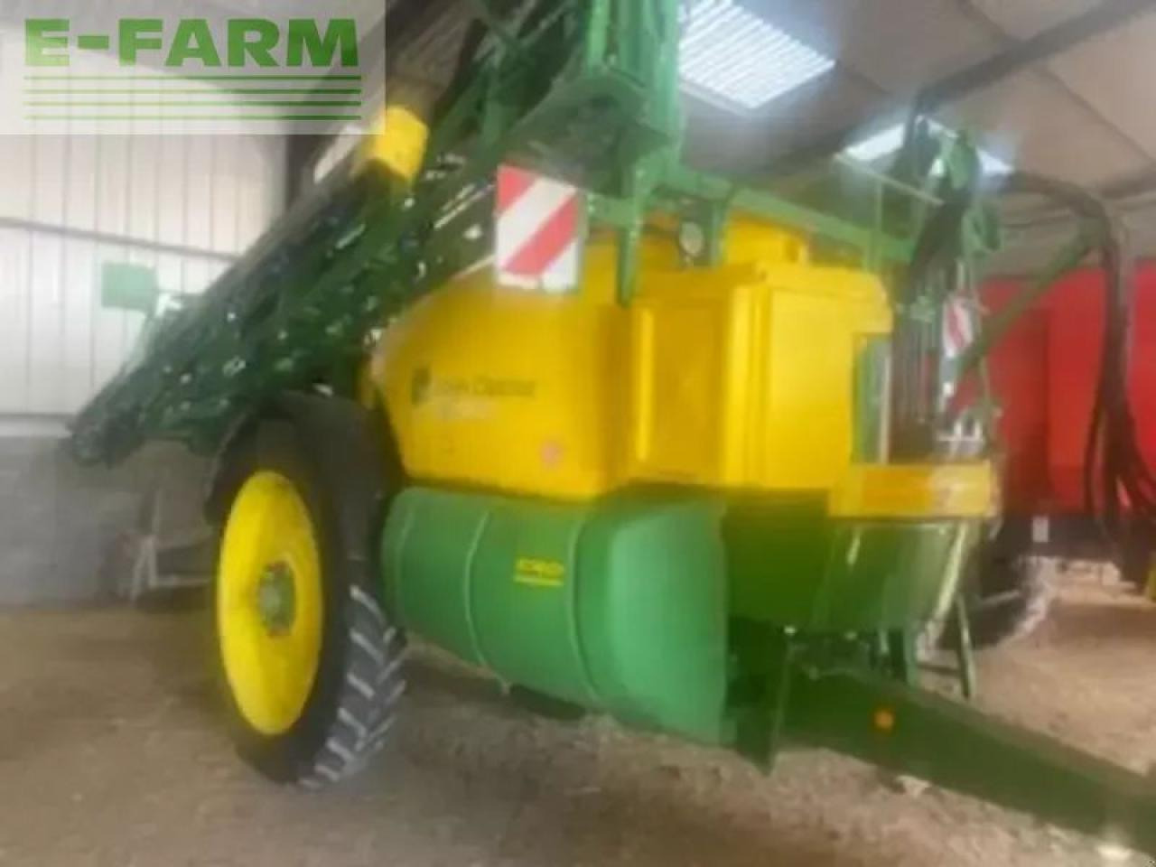 John Deere r740i - Anhängespritze: das Bild 2 John Deere r740i - Anhängespritze: das Bild 2
