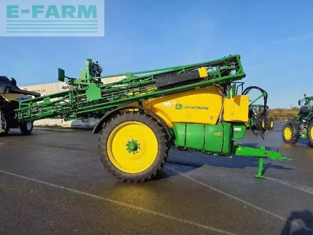 John Deere r740i - Anhängespritze: das Bild 1 John Deere r740i - Anhängespritze: das Bild 1