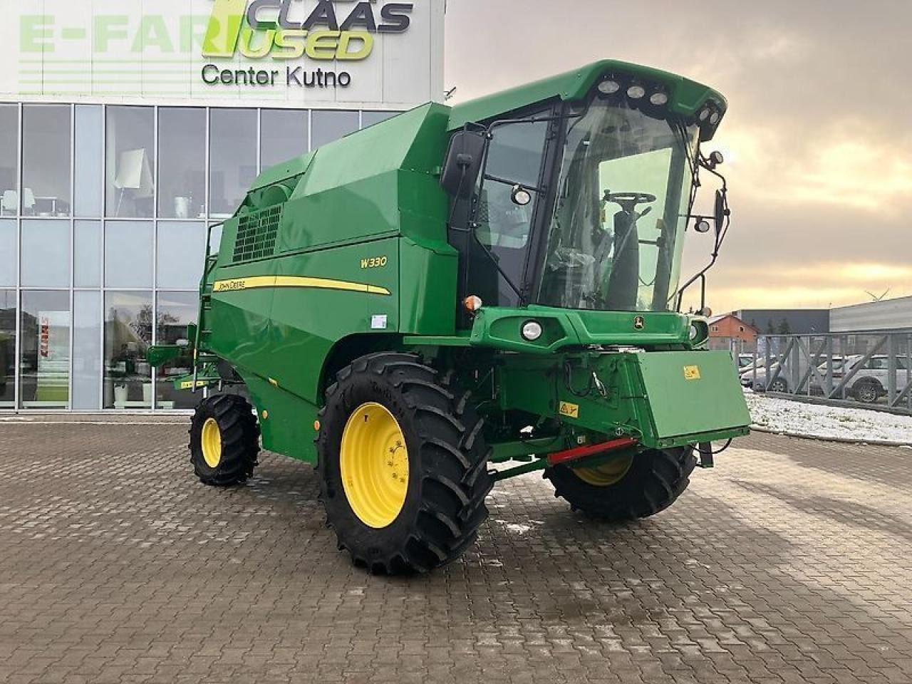 John Deere w330 - Mähdrescher: das Bild 1 John Deere w330 - Mähdrescher: das Bild 1