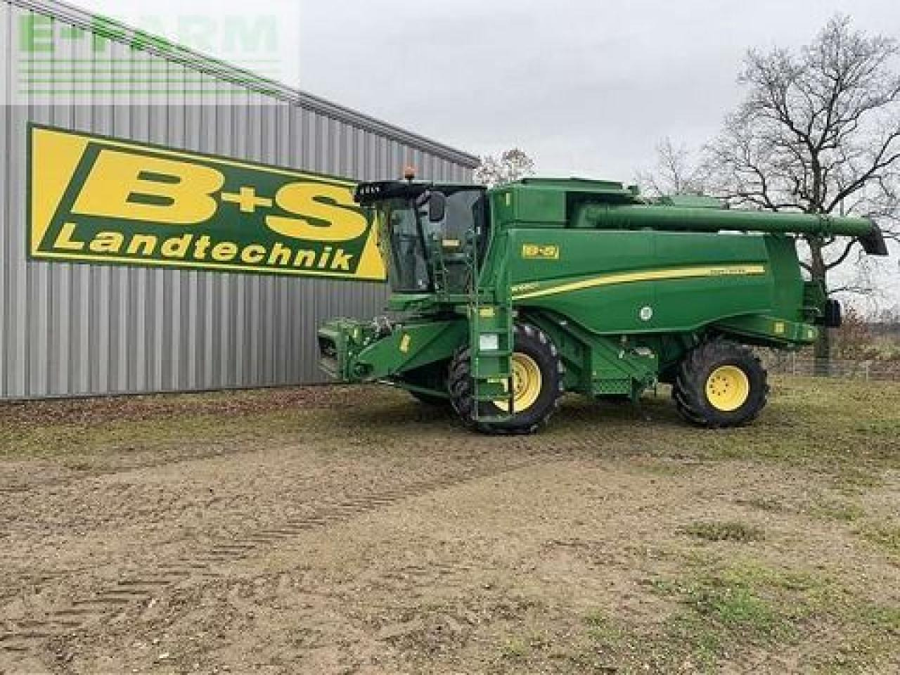 John Deere w660 - Mähdrescher: das Bild 1 John Deere w660 - Mähdrescher: das Bild 1