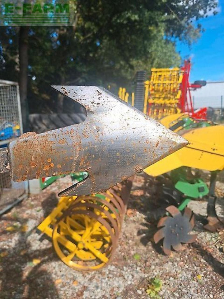 Kerner stratos s4-450 s450 flachgrubber feingrubber - Grubber: das Bild 5 Kerner stratos s4-450 s450 flachgrubber feingrubber - Grubber: das Bild 5