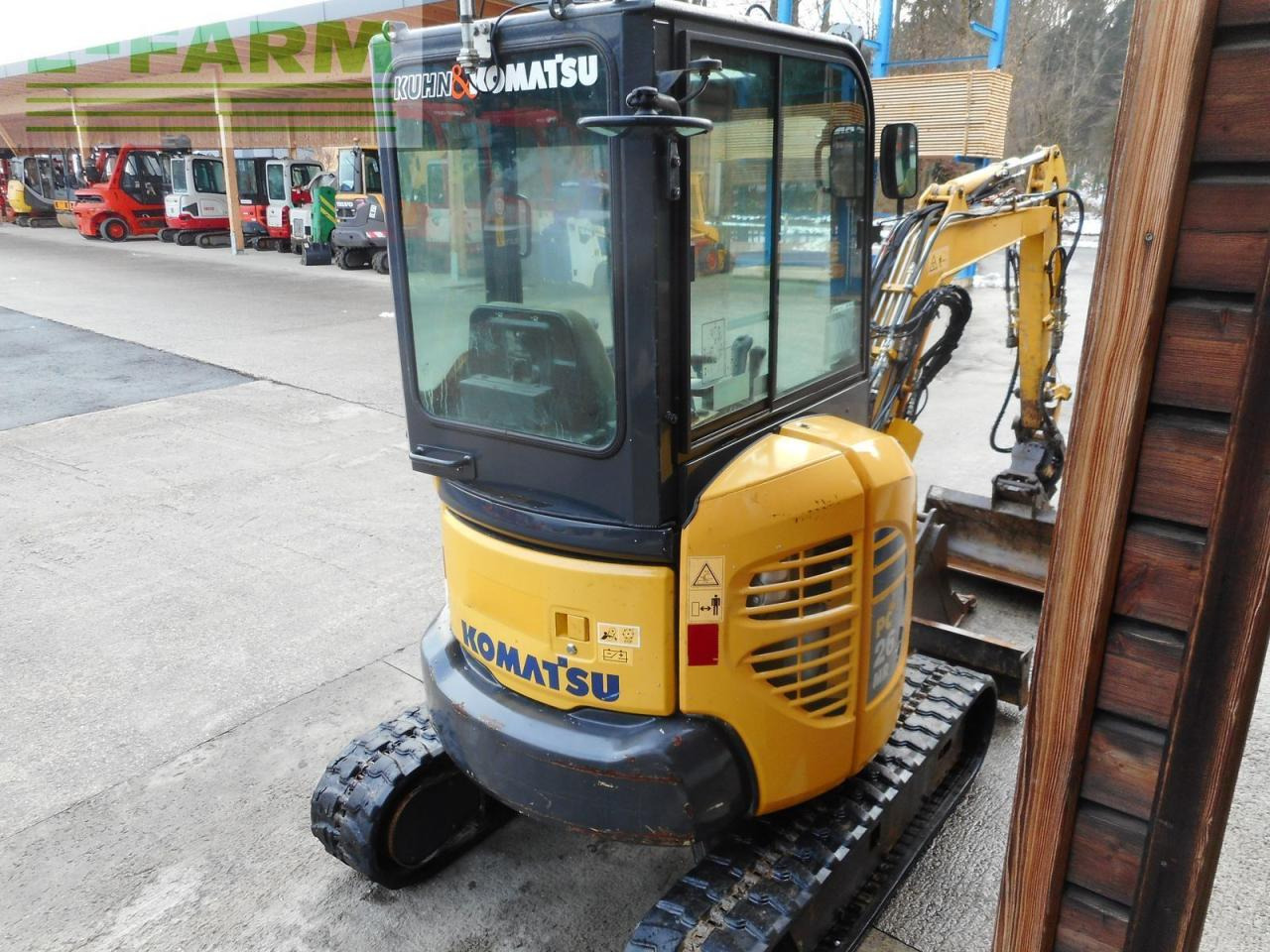 Komatsu pc 26mr-3 ( 2.710kg ) mit powertilt - Minibagger: das Bild 4 Komatsu pc 26mr-3 ( 2.710kg ) mit powertilt - Minibagger: das Bild 4