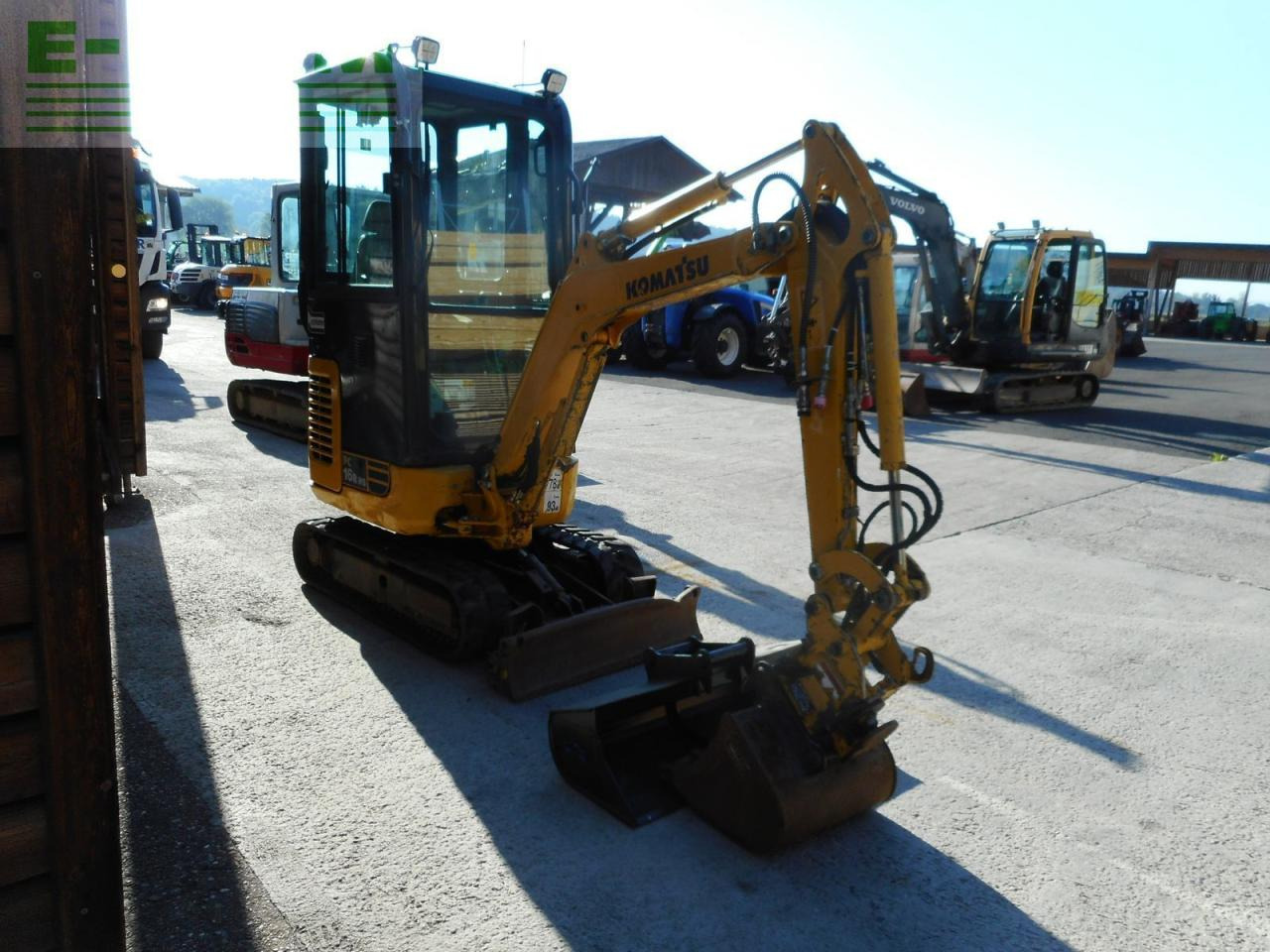 Komatsu pc16r ( 1.770kg ) powertilt !! - Minibagger: das Bild 5 Komatsu pc16r ( 1.770kg ) powertilt !! - Minibagger: das Bild 5