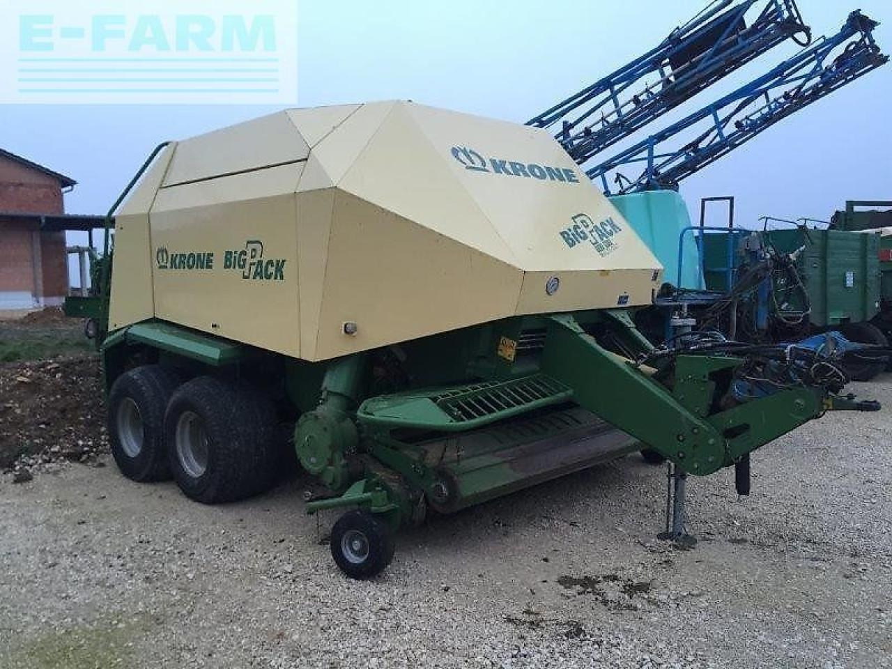 Krone 127 vfs multi cut - Packenpresse: das Bild 1 Krone 127 vfs multi cut - Packenpresse: das Bild 1