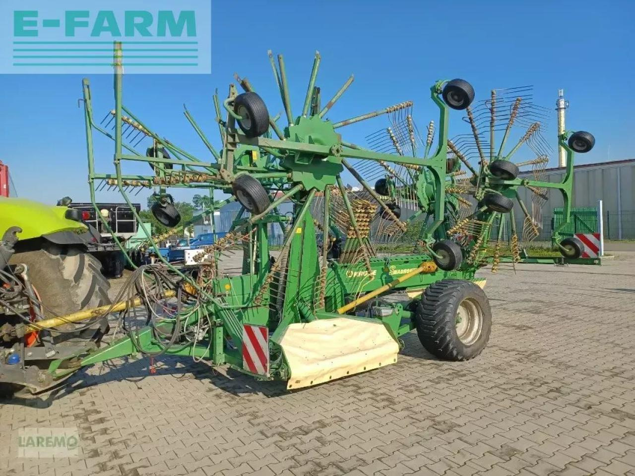 Krone swadro1250 - Heuwender/ Wenderechen: das Bild 1 Krone swadro1250 - Heuwender/ Wenderechen: das Bild 1