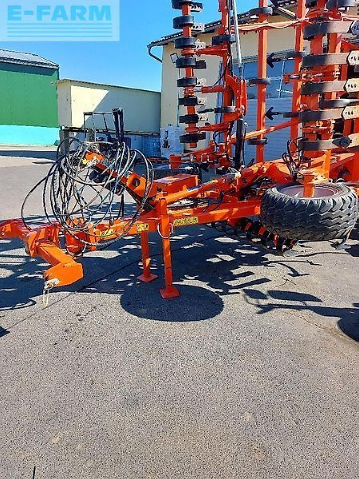 Kuhn prolander 7500 mit upgrade der zusätzl. stützrad - Säkombination: das Bild 3 Kuhn prolander 7500 mit upgrade der zusätzl. stützrad - Säkombination: das Bild 3