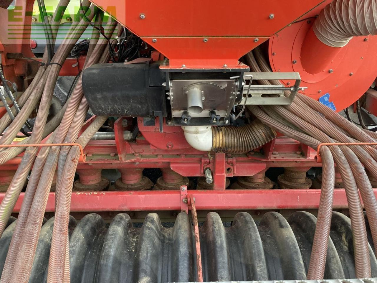 Kverneland ngs 101 mit kuhn venta lc 4000 - Säkombination: das Bild 5 Kverneland ngs 101 mit kuhn venta lc 4000 - Säkombination: das Bild 5