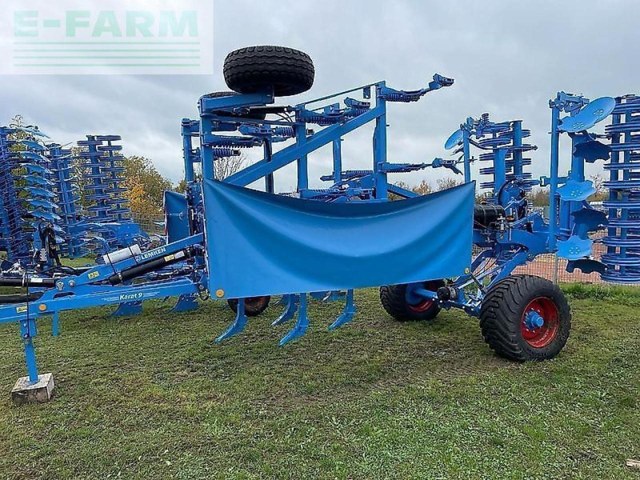 Lemken 9/500 karat - Grubber: das Bild 4 Lemken 9/500 karat - Grubber: das Bild 4